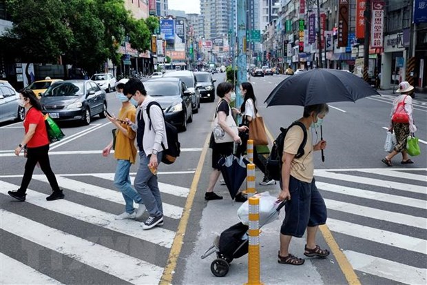 Đài Loan, Hong Kong dự kiến dỡ bỏ quy định cách ly với người nhập cảnh